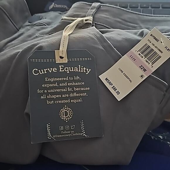 Democracy Absolution‎ High Rise Slim Straight Crop Raw Hem Jeans Plus Size 22W - Picture 8 of 10